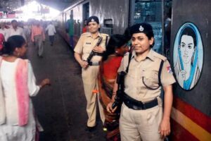 रेलवे में महिला सुरक्षा और सशक्तिकरण की परिवर्तनकारी यात्रा: अरोमा सिंह ठाकुर