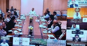 अध्यक्ष एवं मुख्य कार्यकारी अधिकारी, रेलवे बोर्ड श्री सतीश कुमार ने भारतीय रेलवे के संरक्षा पहलुओं की विस्तृत समीक्षा की