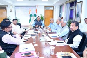 महाकुंभ-2025 के मद्देनजर छत्रसाल सिंह ने मंडल रेल प्रबंधकों एवं विभागाध्यक्षों के साथ की उच्चस्तरीय बैठक
