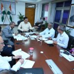 पूर्व मध्य रेल के महाप्रबंधक छत्रसाल सिंह नेदामोदर वैली कॉरपोरेशन के चेयरमैन केसाथ की उच्चस्तरीय बैठक