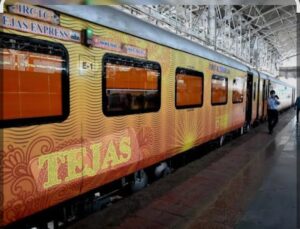 RAC के यात्रियों से छल! CRIS की चूक या सुनियोजित साजिश, राजधानी एक्सप्रेस के यात्री आरक्षित बर्थ से वंचित !